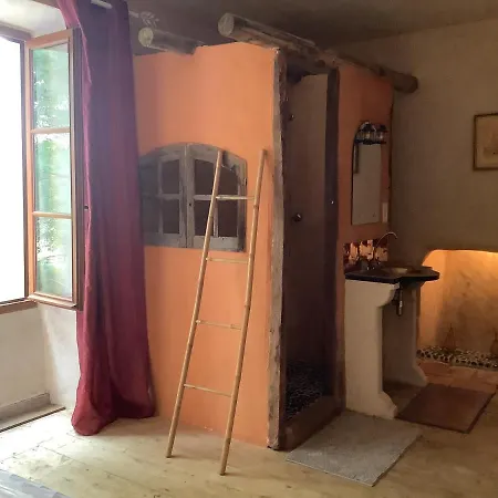 Oda ve Kahvaltı Domaine De Montagnol 3*