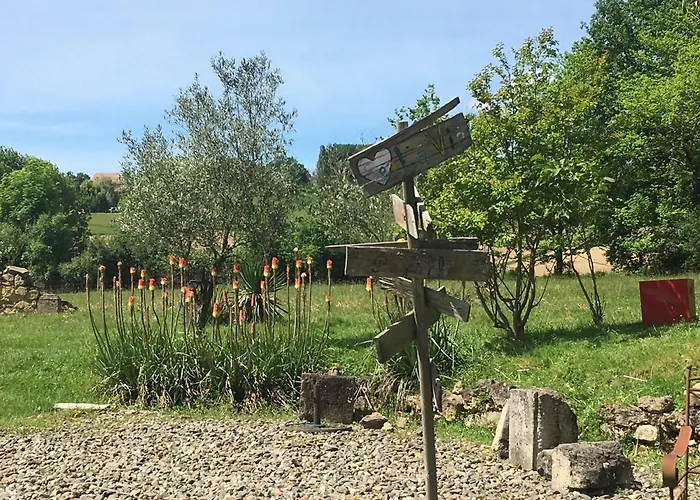 Domaine De Montagnol Bed and Breakfast 3*